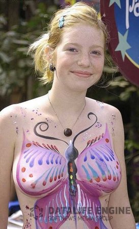 Бодиарт на обнаженном теле 003